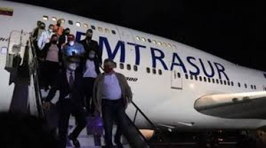 Avión venezolano-iraní: la Justicia investiga las actividades de la tripulación durante las 48 horas que permanecen en reserva