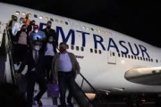 Avión venezolano-iraní: la Justicia investiga las actividades de la tripulación durante las 48 horas que permanecen en reserva