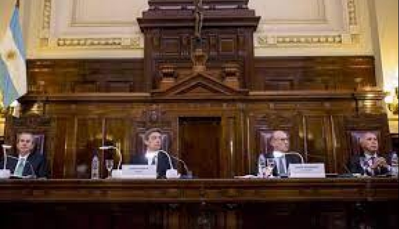 Reclamaron a la Corte que declare la inconstitucionalidad de la re-reelección de intendentes bonaerenses