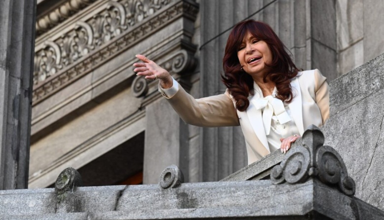 Causa Vialidad: condenaron a Cristina Kirchner a seis años de prisión e inhabilitación perpetua para ejercer cargos públicos