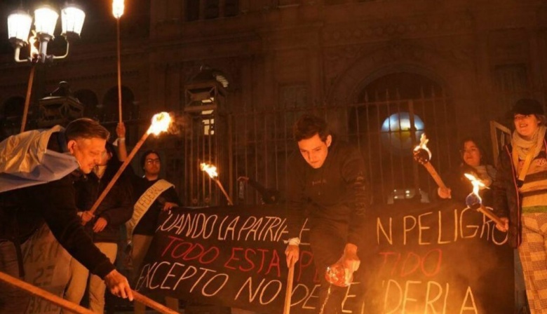 La defensa de CFK pide la detención de los líderes de Revolución Federal