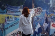 A 20 años de la asunción de Néstor Kirchner ❤️🇦🇷 En vivo desde Plaza de Mayo.